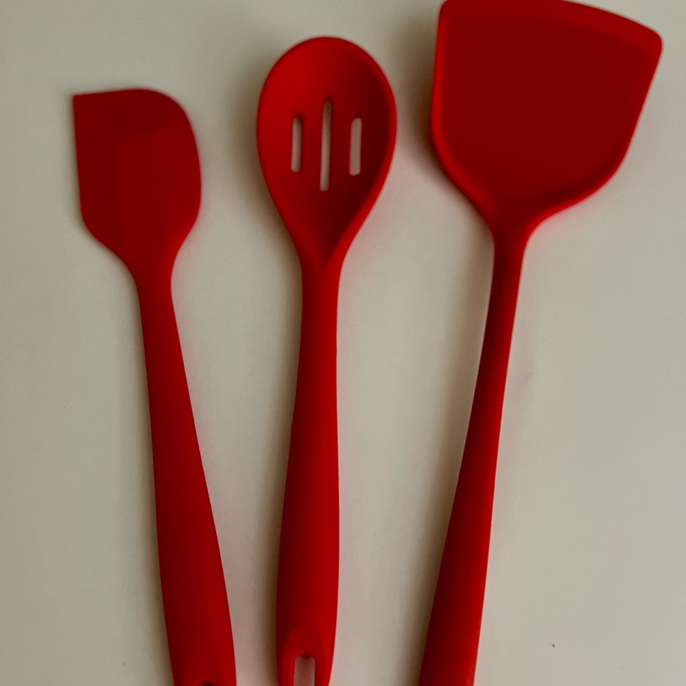 New in Box 10 Piece Silicone/Stainless Steel AR+COOK Red Kitchen Gadget Set